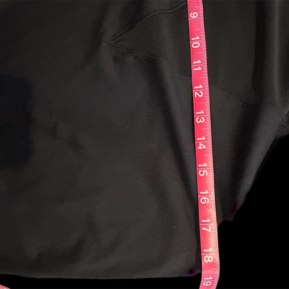 Lululemon Plank Tank - Picture 7 of 8